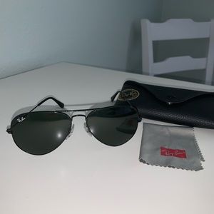Ray Ban Total Black Classic Aviators- #RB3025